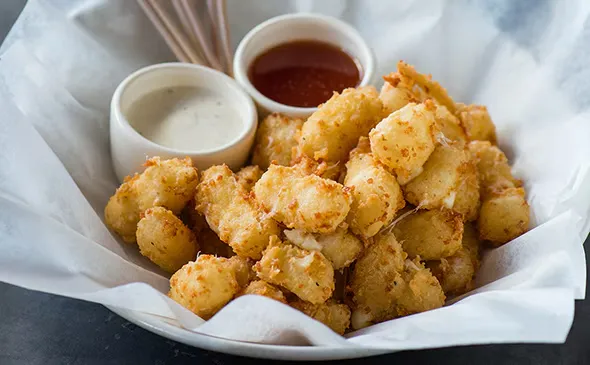 WISCONSIN FRIED CHEESE CURDS