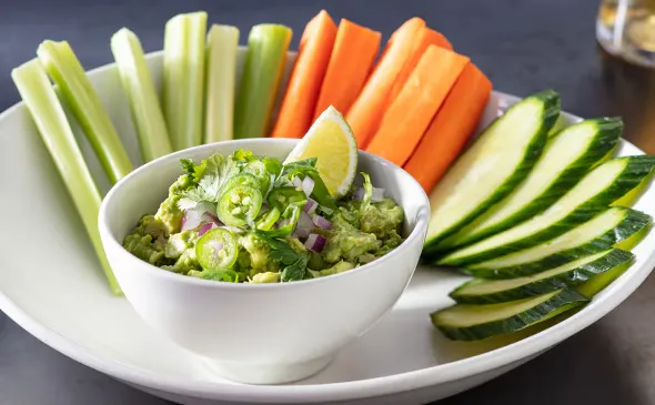 GUAC & VEGGIES